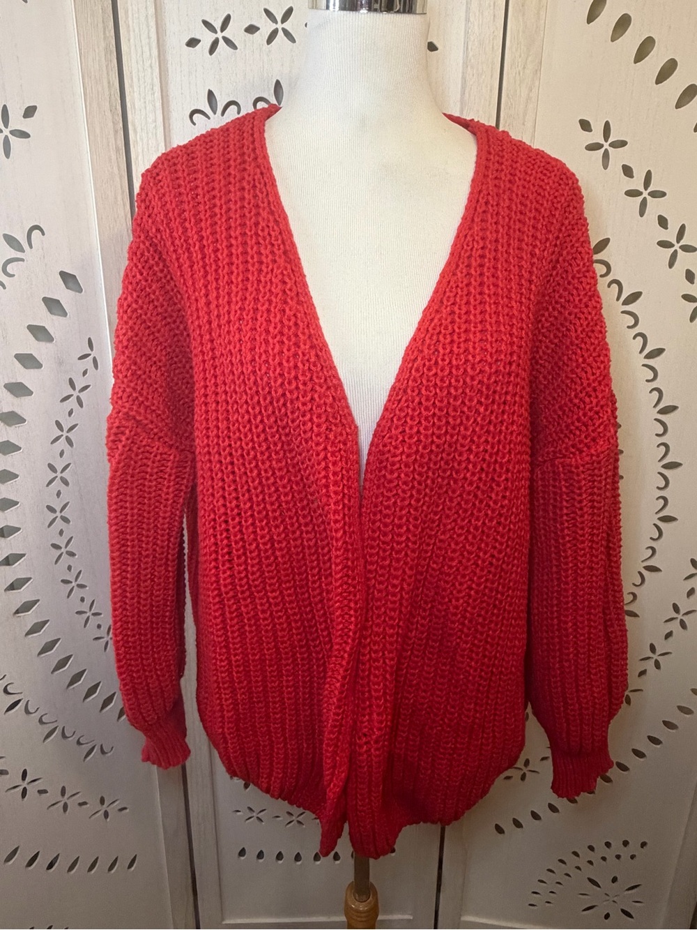 Red Women's Chunky Knit Cardigan Sweater - Picture 1 of 9